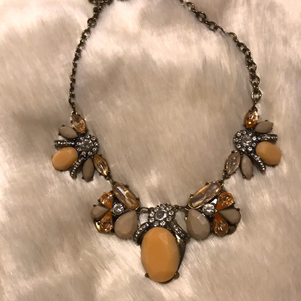 Peach pastel costume rhinestone necklace 🍑🌟💫
